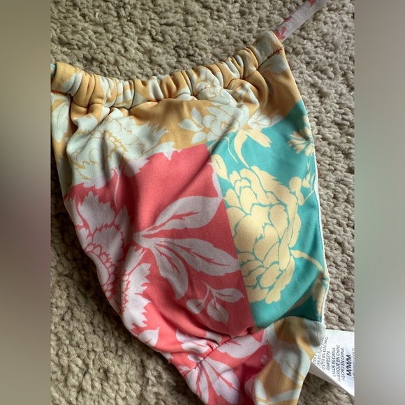 O’NEILL OLIVIA EMBRY HALTER TOP - Picture 4 of 10